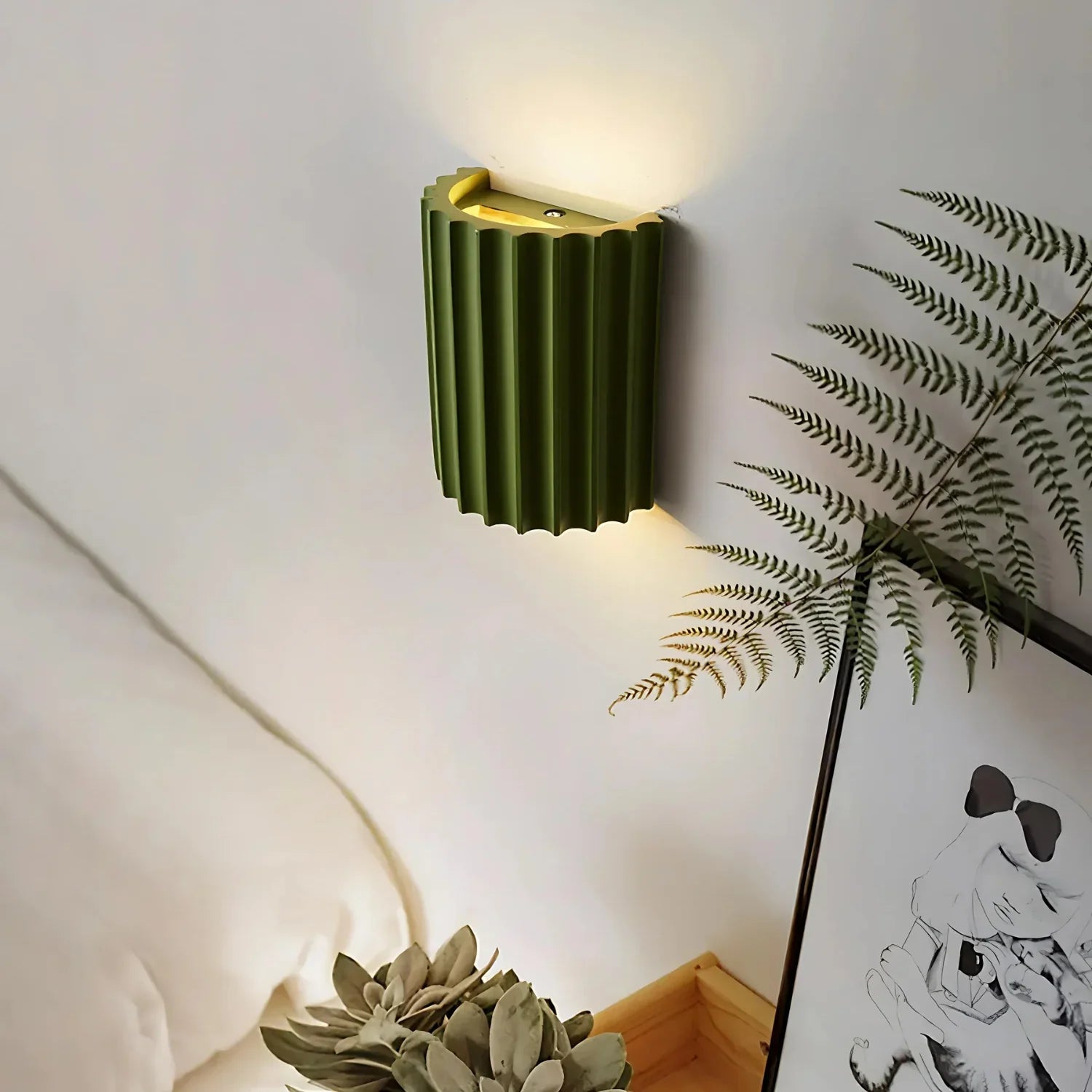 Nordic Resin Clarity Minimalist Wall Light