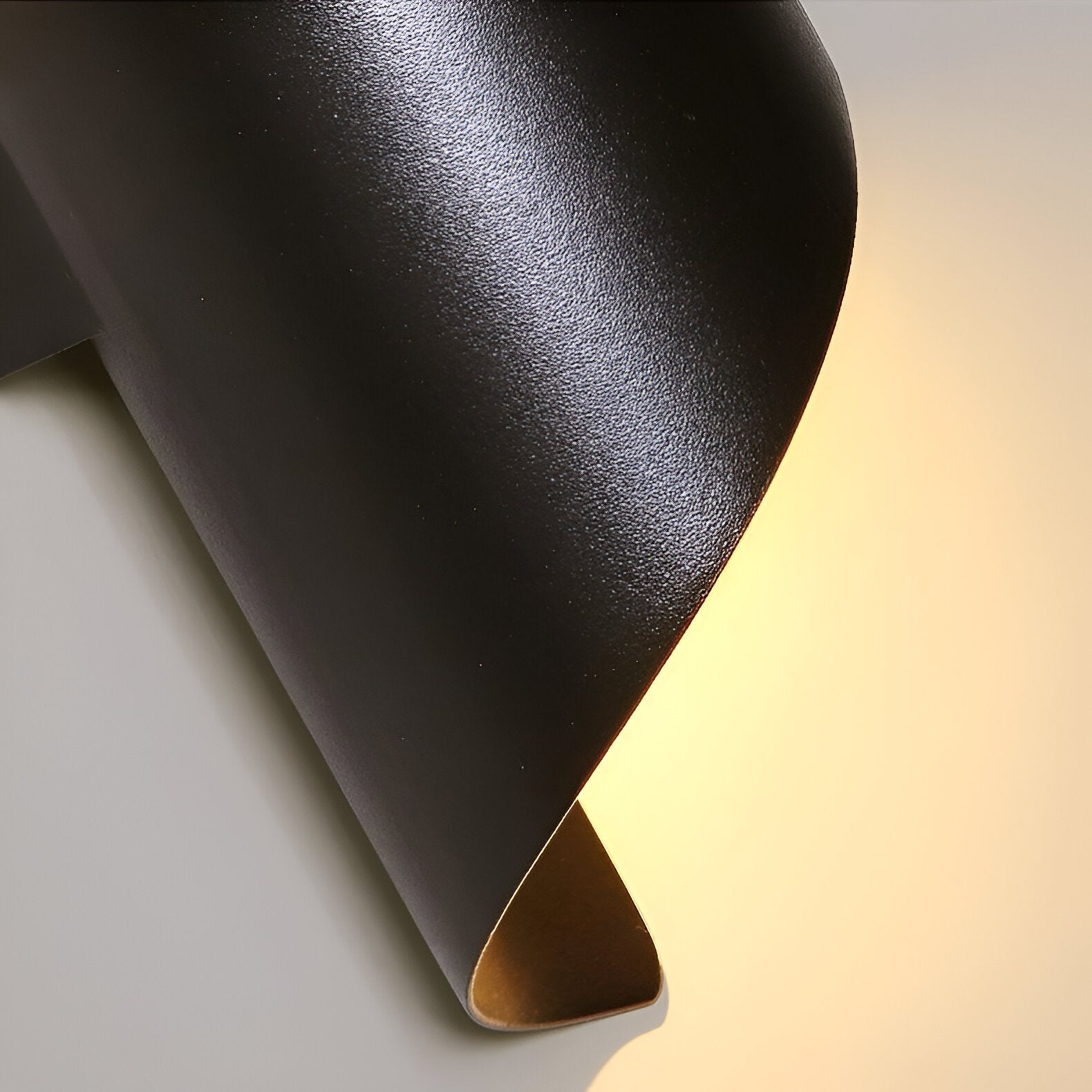 Nordic Aluminum Wave Wrap Wall Light