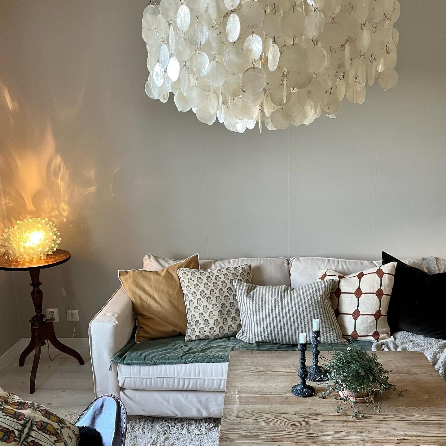 Maris Italian Vintage Natural Seashell Pendant Light