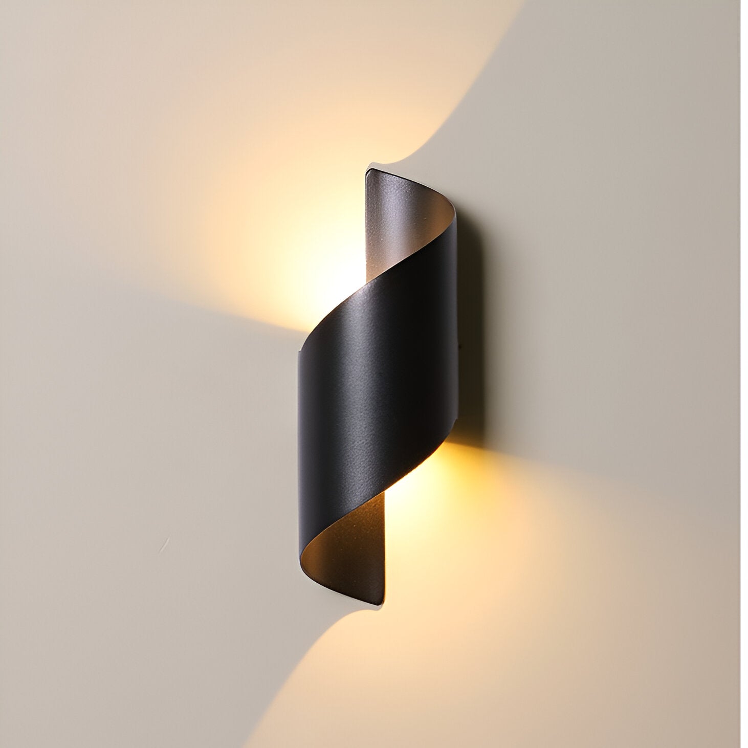BLACK SPIRAL WALL LAMP