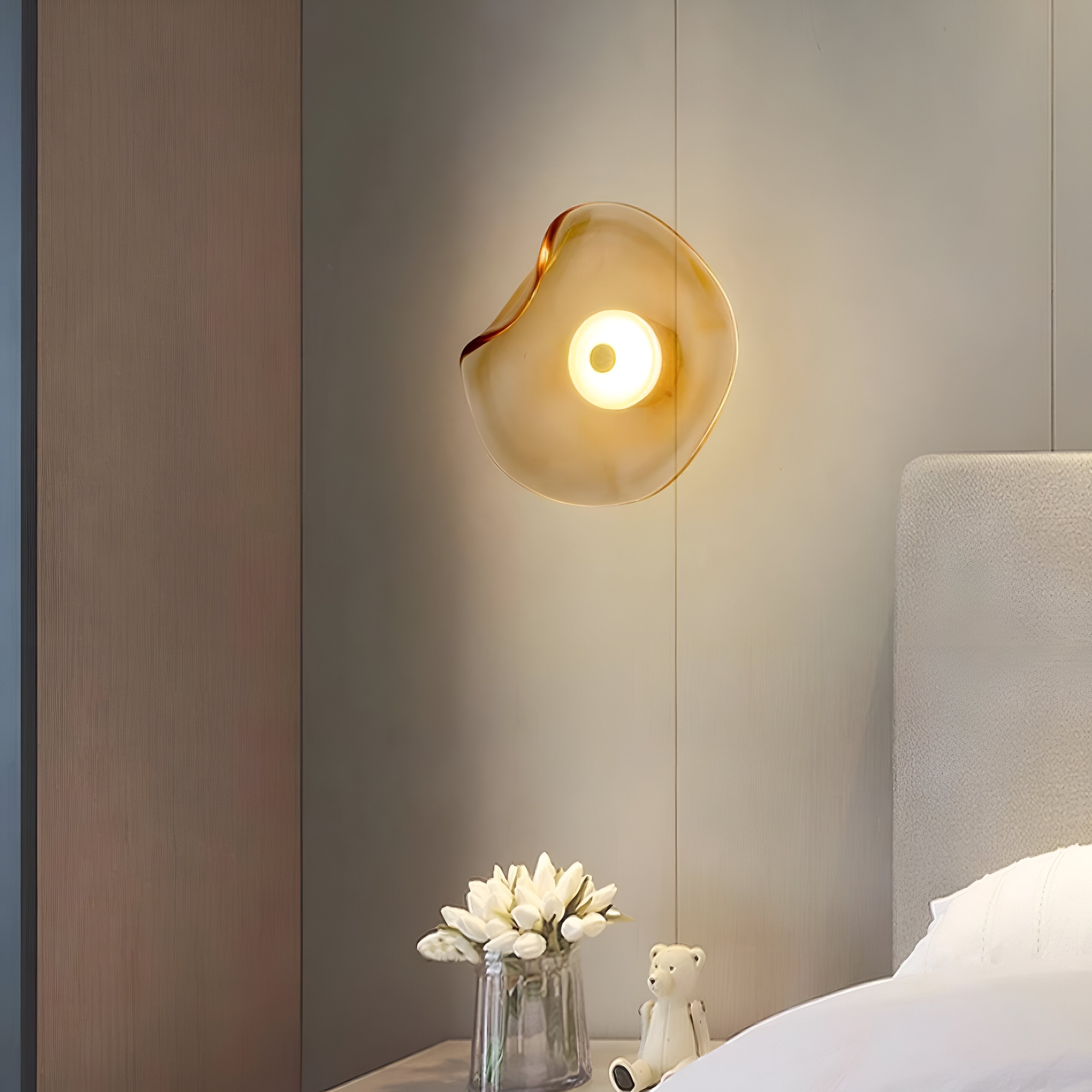 Nordic Curved Glass Japandi Style Glass LED Wall Light
