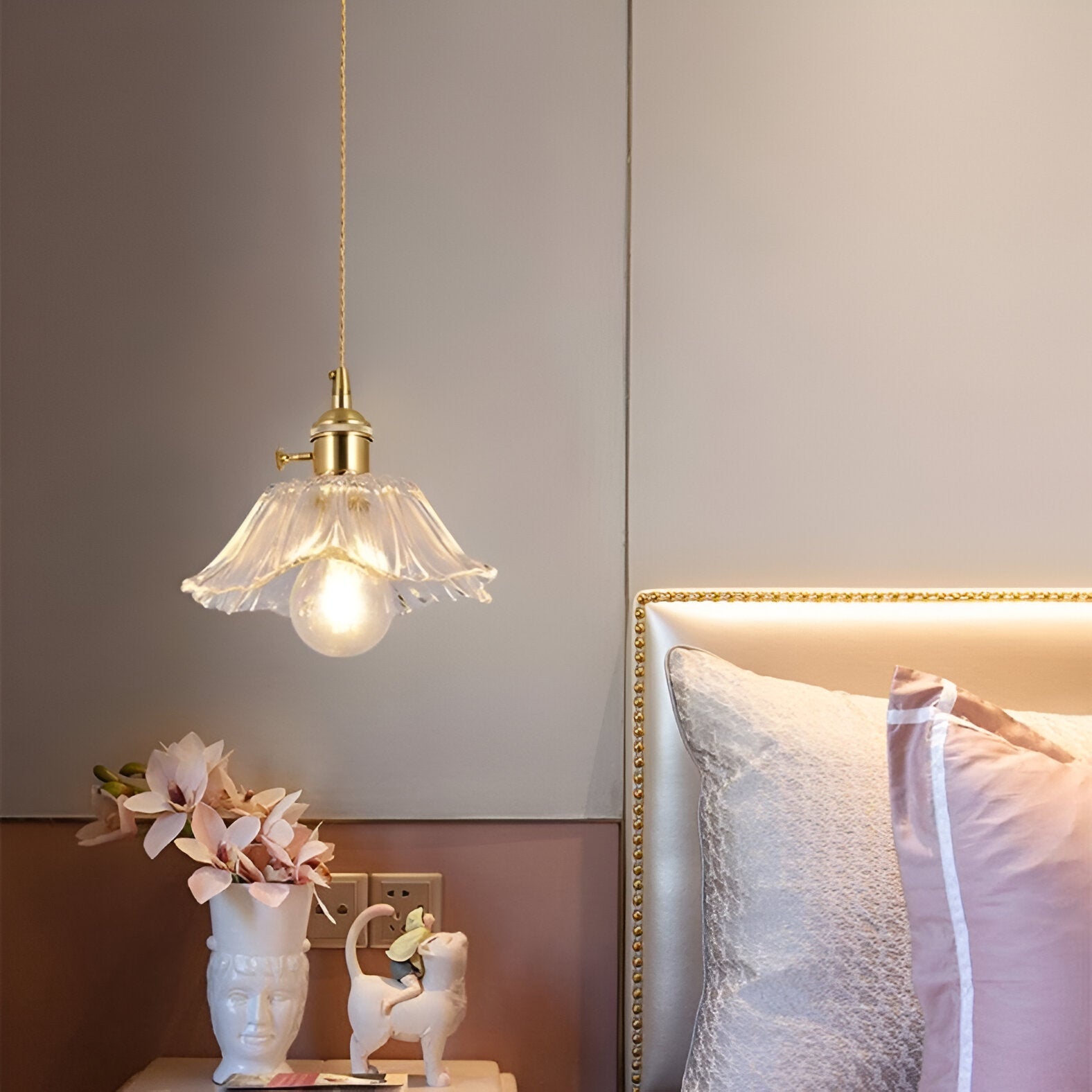 Lotus Glow Vintage Glass Pendant Light