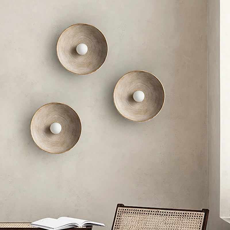 RIDGED BRONZE DISC LAMP