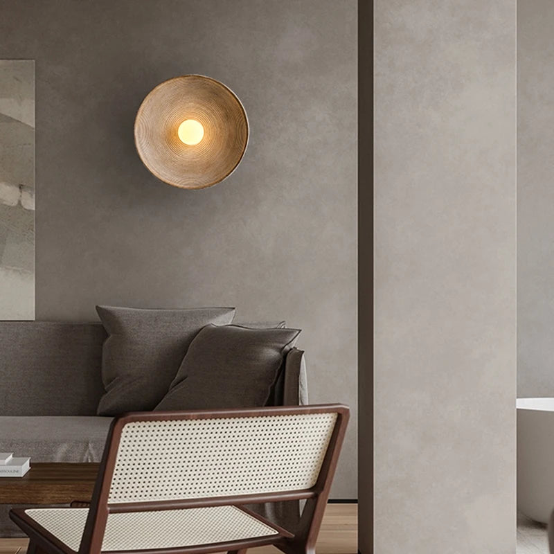 RIDGED BRONZE DISC LAMP
