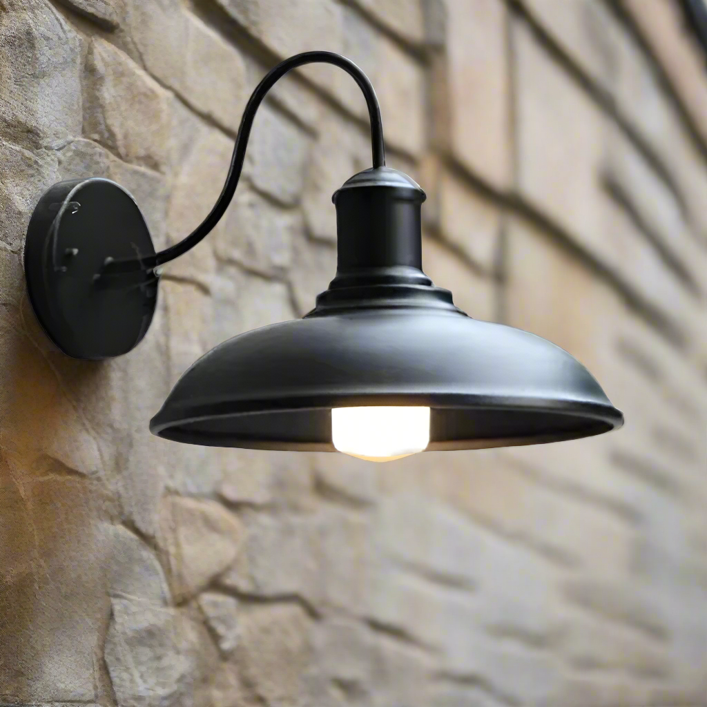 WEATHERED BARN OUTDOOR LAMP