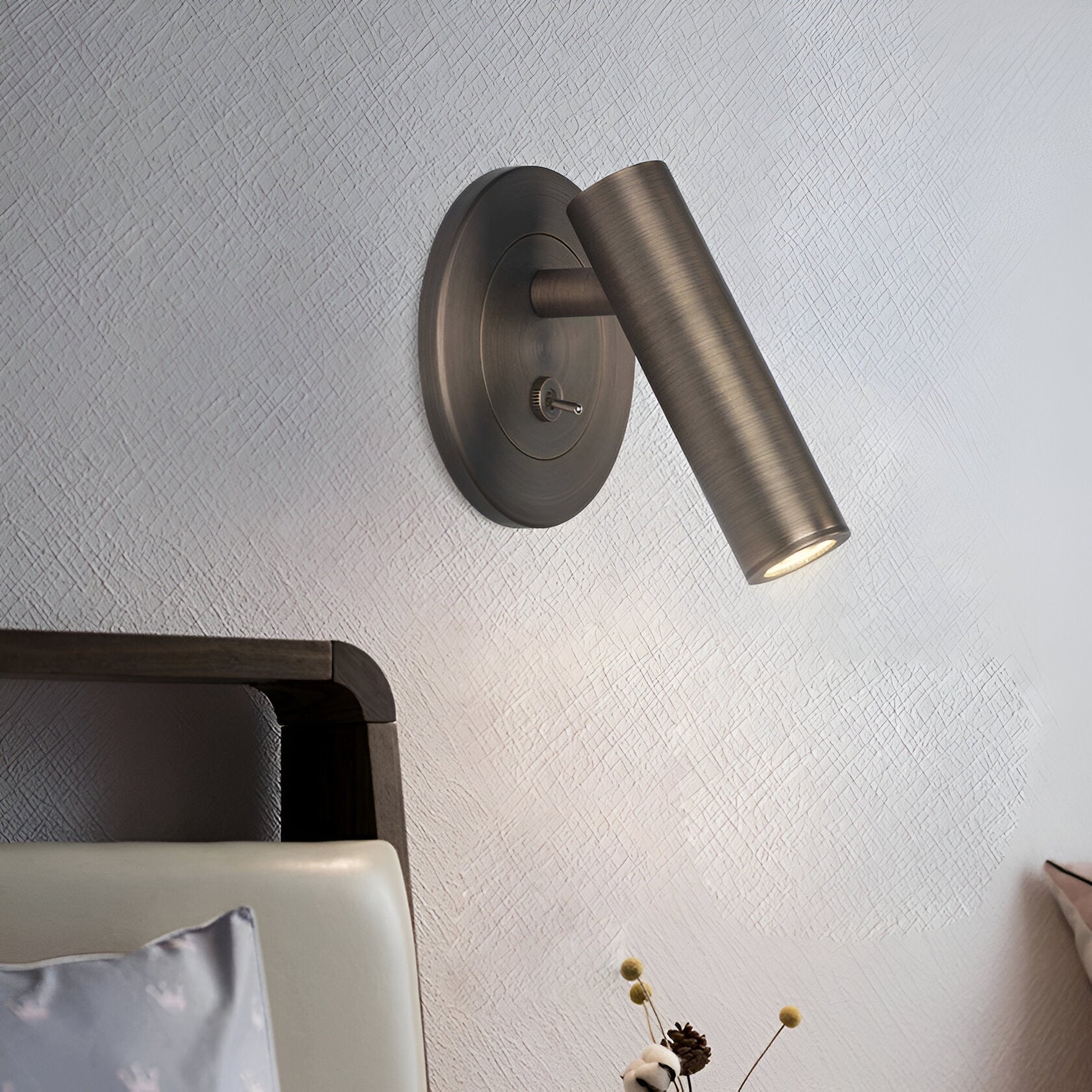 Nordic Aluminum Lampshade Scottie LED Wall Light