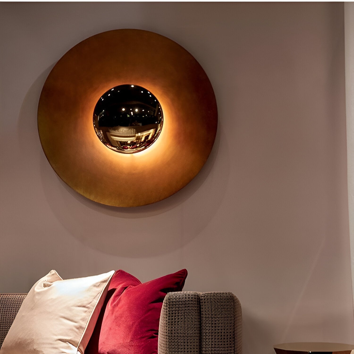 AMBER ECLIPSE WALL LAMP