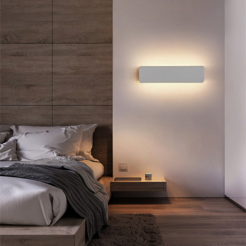 ANGULAR ROTATING WALL LAMP