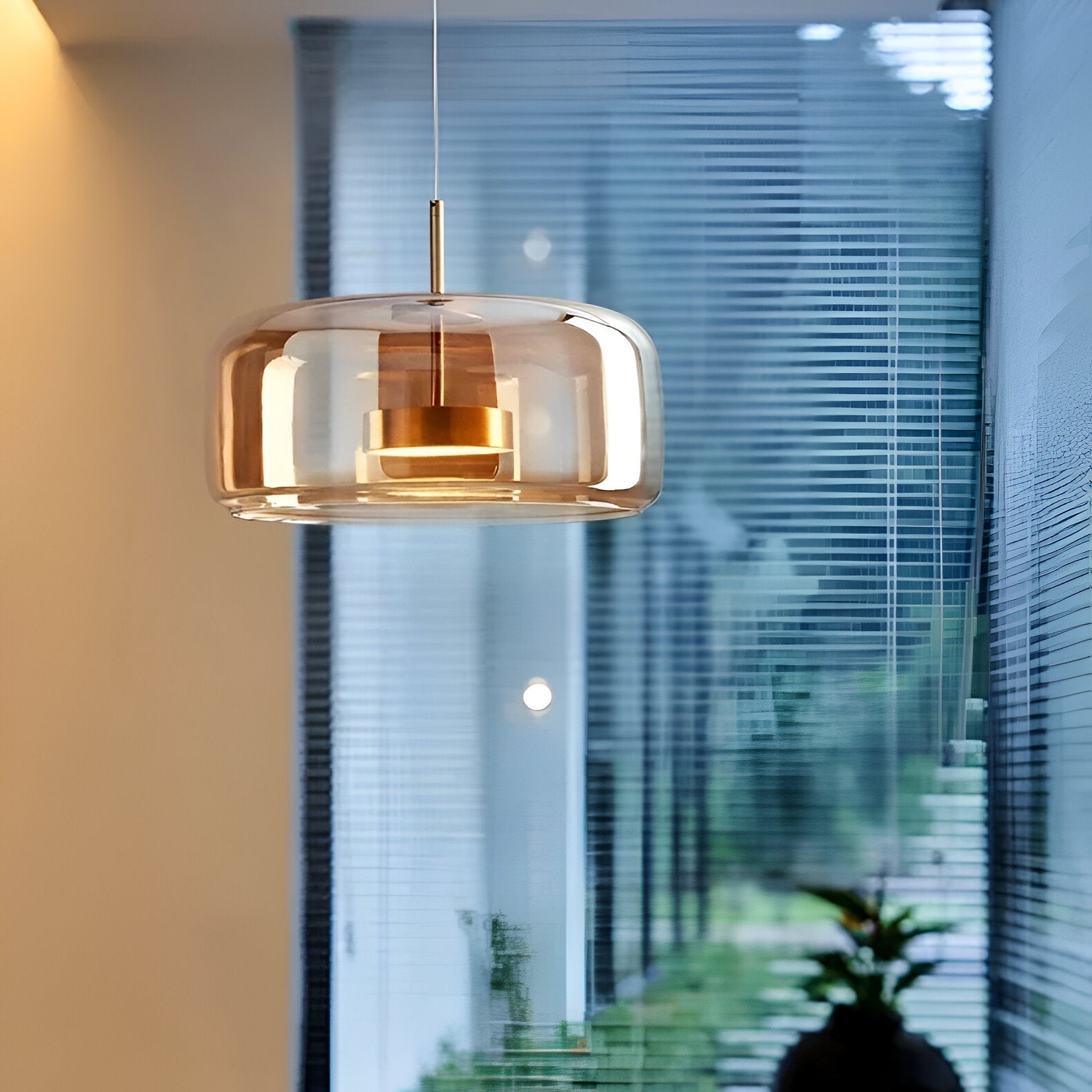 HAILIE AMBER GLASS PENDANT