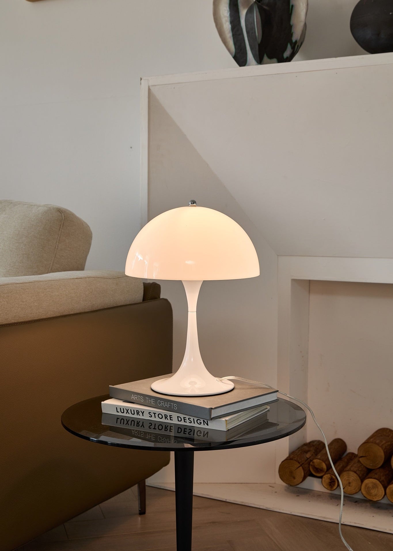 OPALINE TRUMPET TABLE LAMP