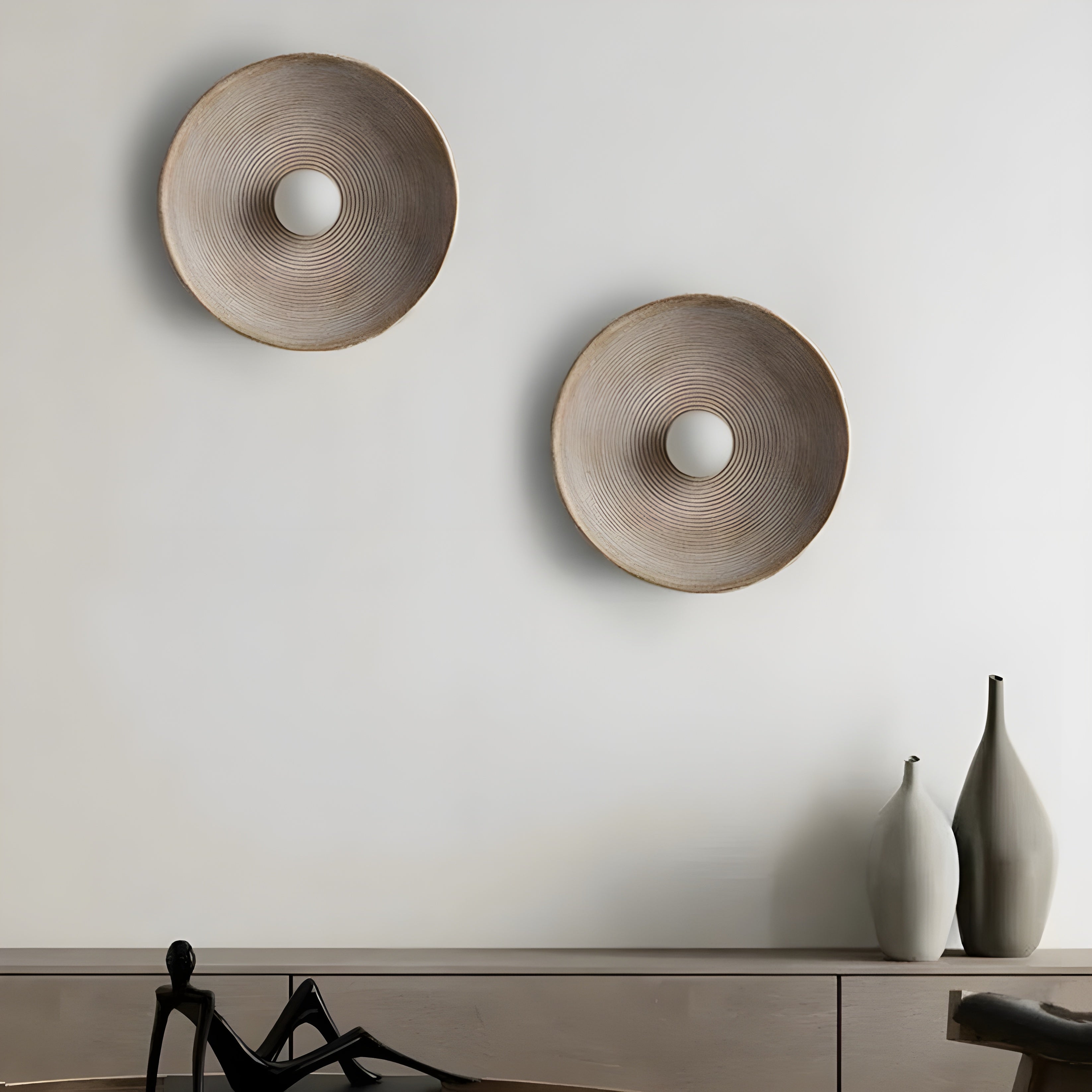 RIDGED BRONZE DISC LAMP