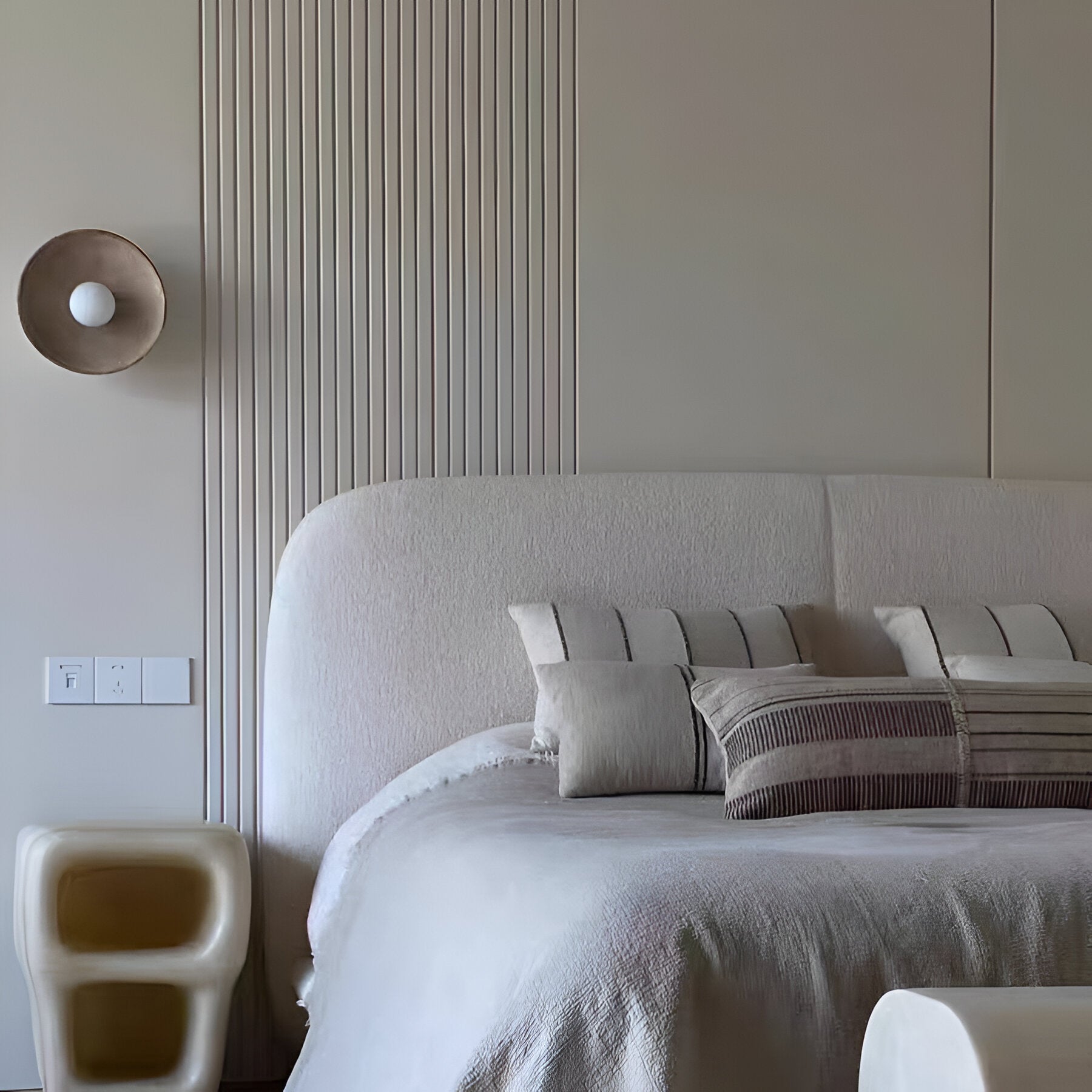 RIDGED BRONZE DISC LAMP