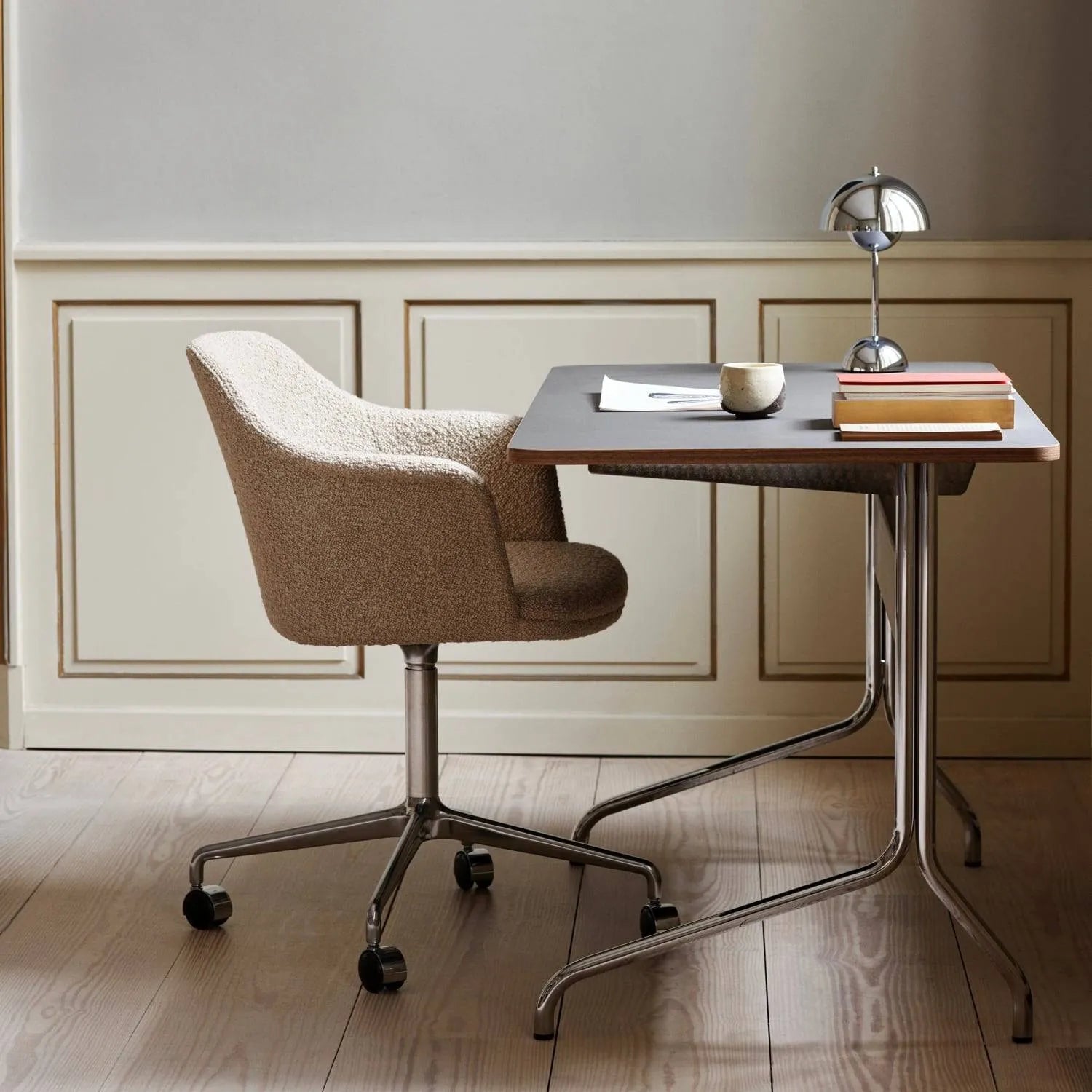 TAUPE DOME TABLE LAMP