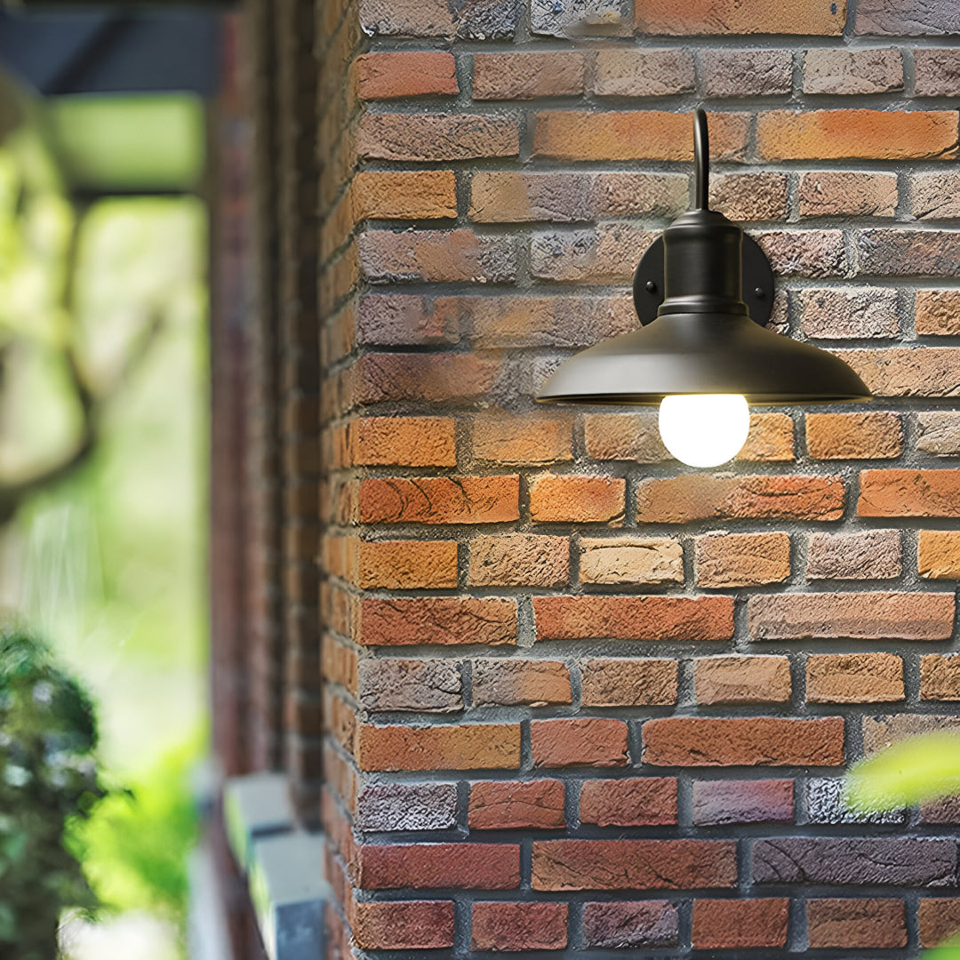 WEATHERED BARN OUTDOOR LAMP