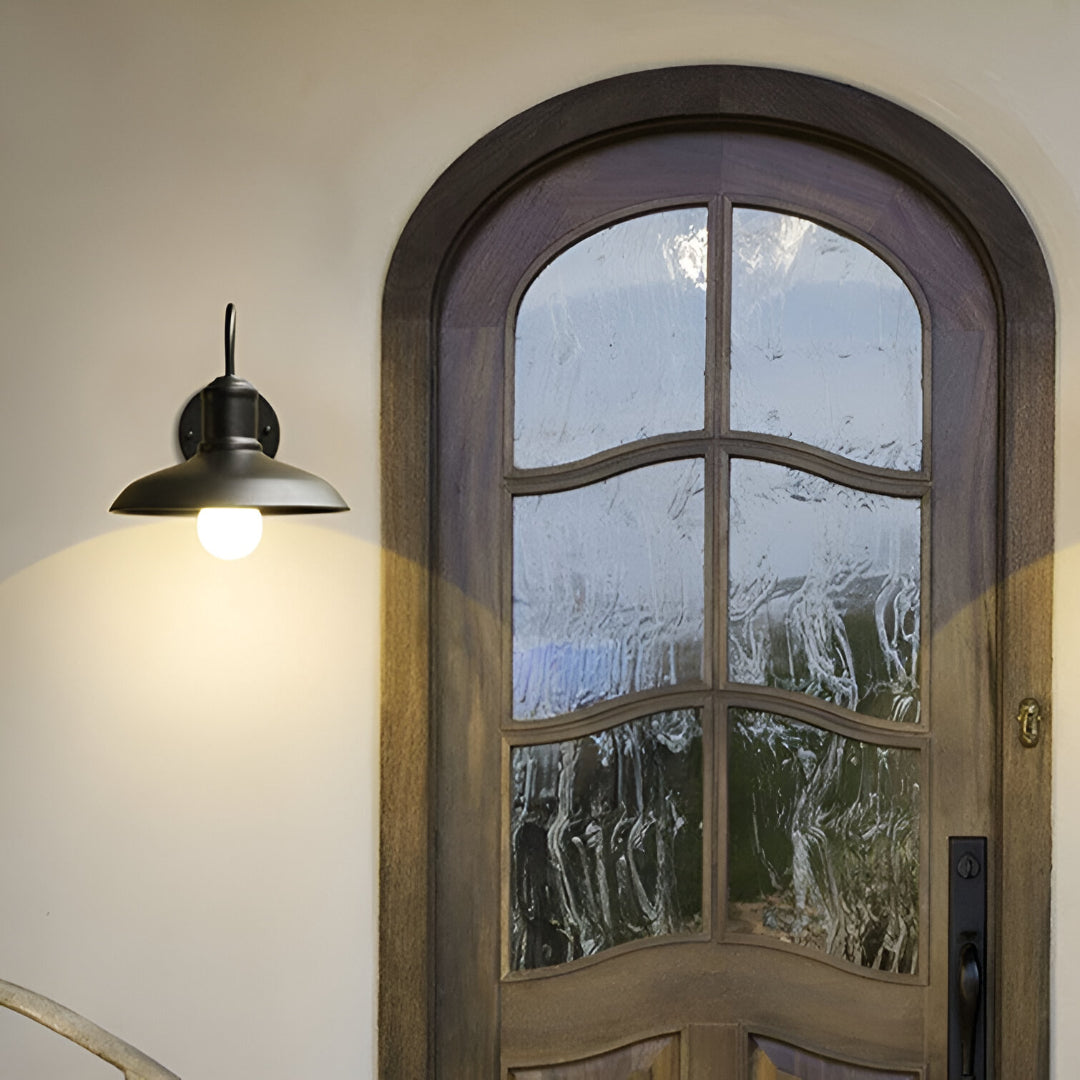WEATHERED BARN OUTDOOR LAMP